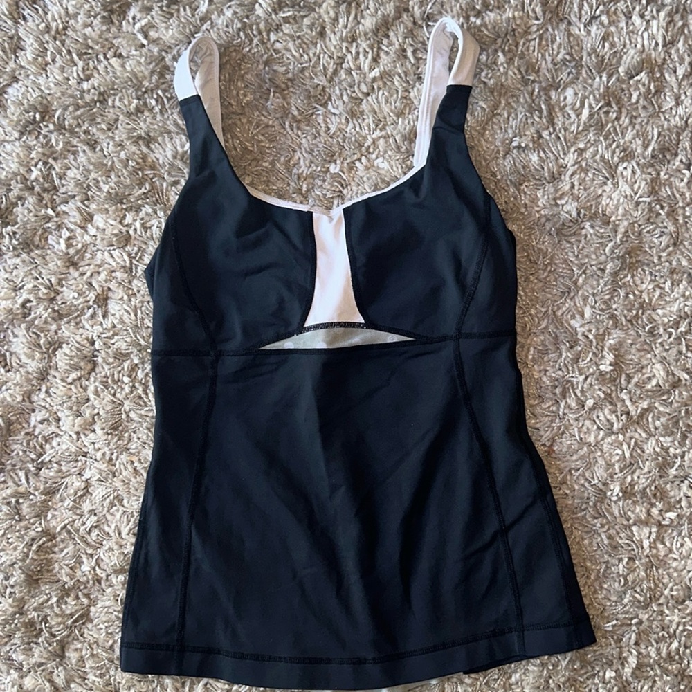 Lululemon Dot tank